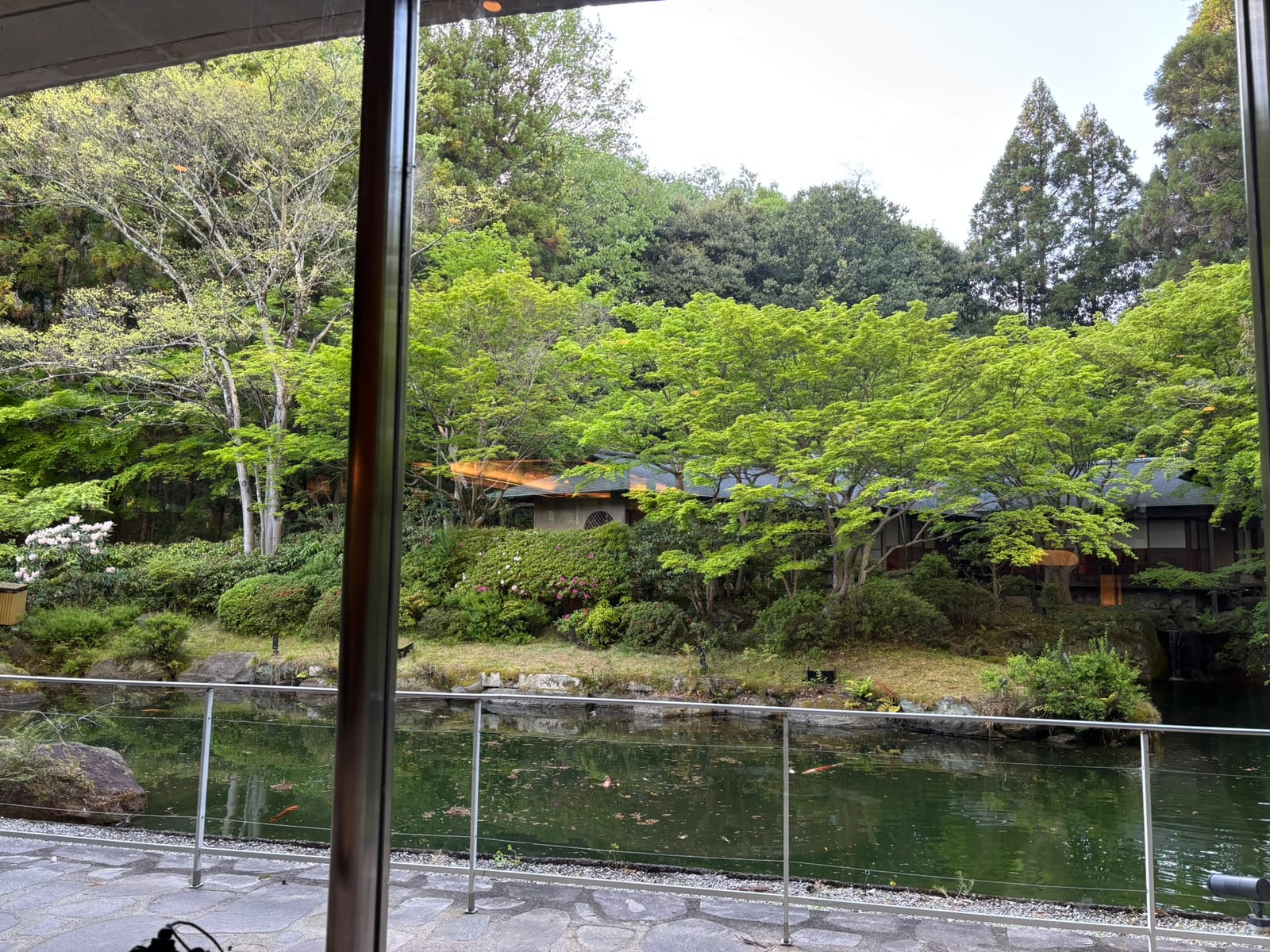 宝ヶ池の日本庭園